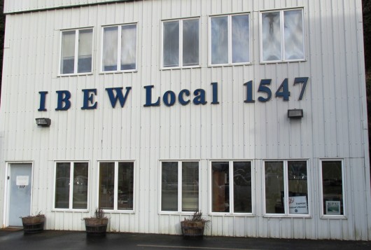 Council OKs new IBEW contract, museum plan