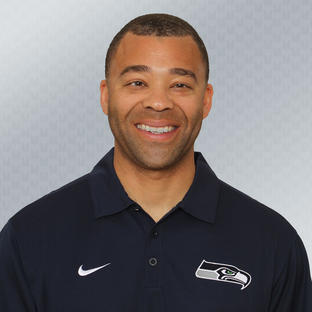 Seahawks strength and conditioning coach holding clinic in Ketchikan