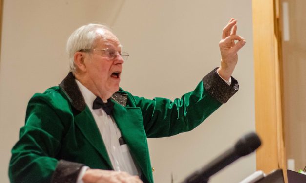 Community Chorus director to step down after weekend concerts