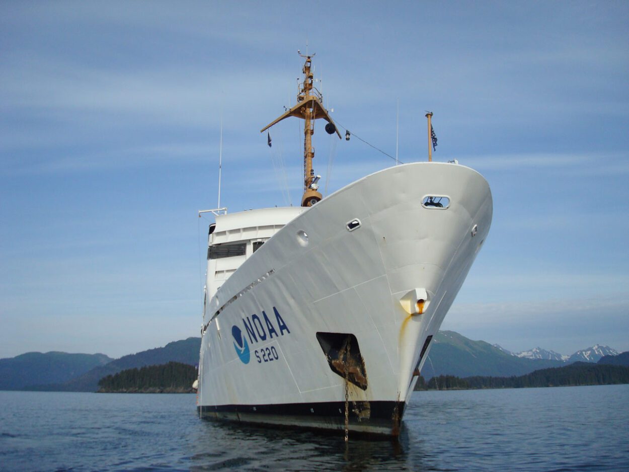 NOAA awards contract for Ketchikan facility, paving way for research vessel to tie up at home port - Vimarsana News