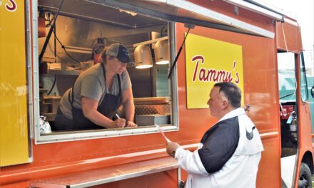 New food truck opens in Ketchikan, first since borough ordinance lifted restrictions