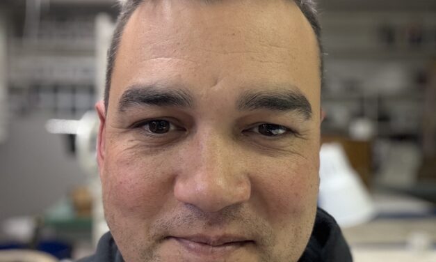 4 questions with school board candidate Jon Schleiff