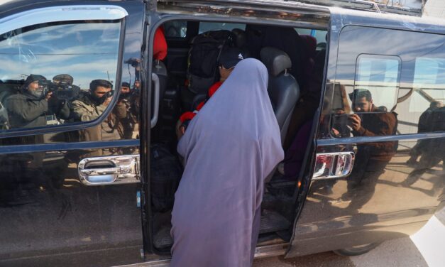 Australia bans a citizen with alleged IS links from returning from Syria