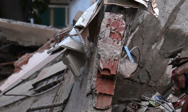 2 major earthquakes strike northern Venezuela, near Caracas